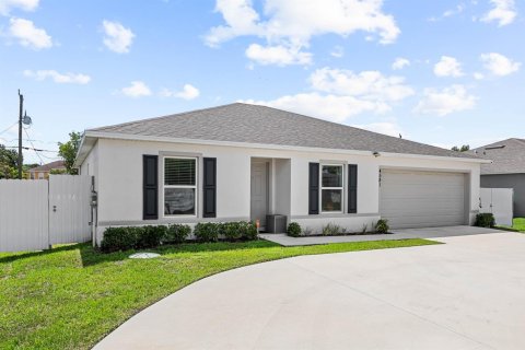 Villa ou maison à vendre à Port St. Lucie, Floride: 3 chambres, 144.18 m2 № 2177141 - photo 3