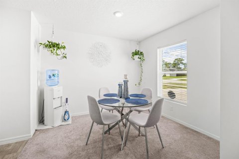Villa ou maison à vendre à Port St. Lucie, Floride: 3 chambres, 144.18 m2 № 2177141 - photo 15