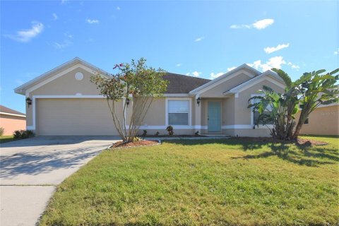House in Lakeland, Florida 4 bedrooms, 179.67 sq.m. № 2342393