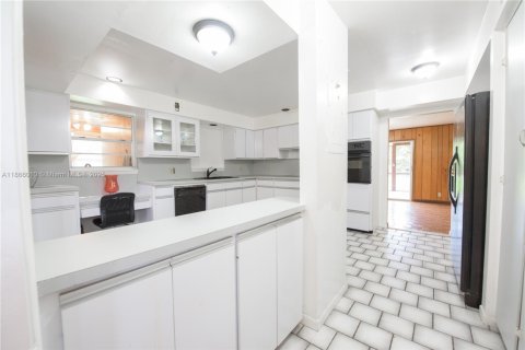 Casa en venta en Homestead, Florida, 4 dormitorios, 308.9 m2 № 2017114 - foto 29