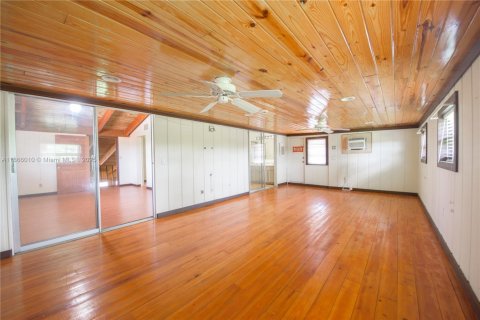 Casa en venta en Homestead, Florida, 4 dormitorios, 308.9 m2 № 2017114 - foto 16