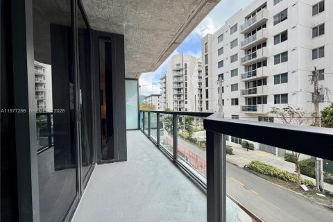 Condo in Miami, Florida, 1 bedroom  № 2042502 - photo 14