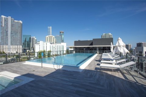 Condo in Miami, Florida, 1 bedroom  № 2042502 - photo 25