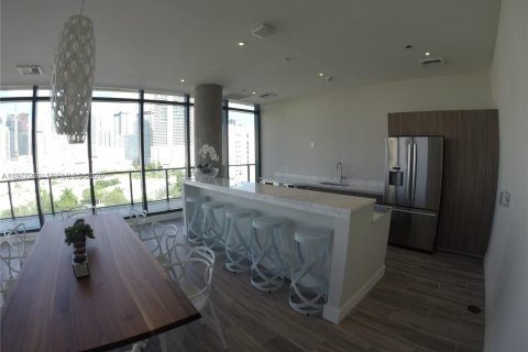 Condo in Miami, Florida, 1 bedroom  № 2042502 - photo 26