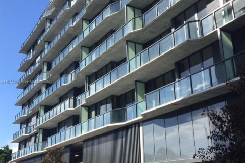 Condo in Miami, Florida, 1 bedroom  № 2042502 - photo 22