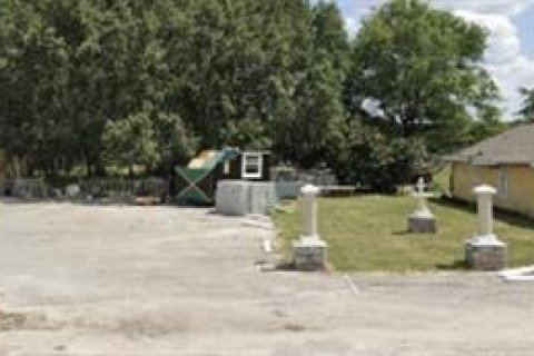 Propiedad comercial en venta en Lake Wales, Florida № 1906054 - foto 2