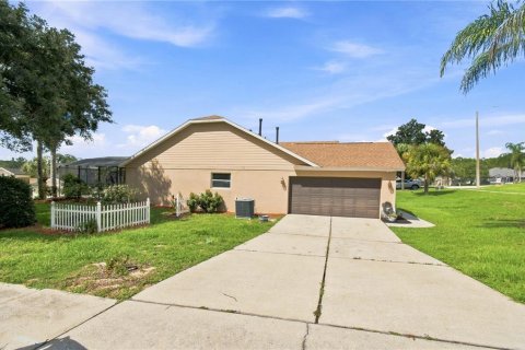 Casa en venta en Clermont, Florida, 4 dormitorios, 215.44 m2 № 2272866 - foto 3