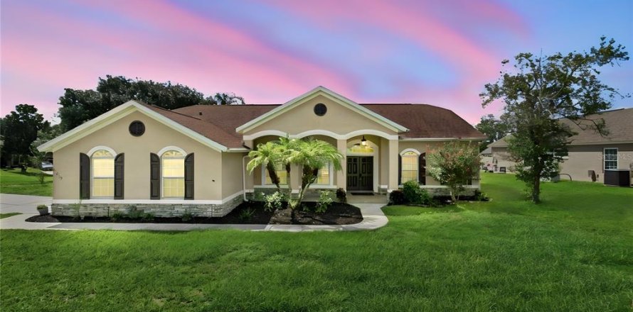Casa en Clermont, Florida 4 dormitorios, 215.44 m2 № 2272866