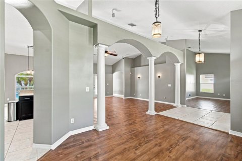 Casa en venta en Clermont, Florida, 4 dormitorios, 215.44 m2 № 2272866 - foto 16