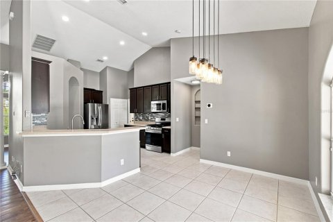 Casa en venta en Clermont, Florida, 4 dormitorios, 215.44 m2 № 2272866 - foto 9