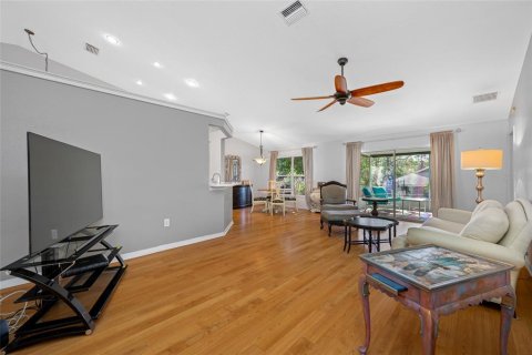 Villa ou maison à vendre à Tarpon Springs, Floride: 3 chambres, 140.1 m2 № 1618407 - photo 2