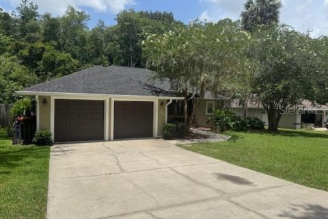 Villa ou maison à louer à Ocala, Floride: 3 chambres, 157.75 m2 № 1845138 - photo 1