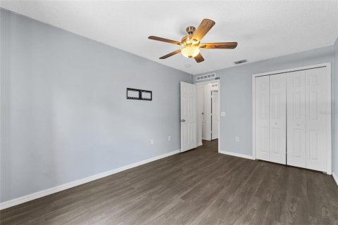 House in Winter Haven, Florida 4 bedrooms, 283.35 sq.m. № 1793404 - photo 22