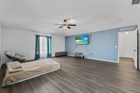 House in Winter Haven, Florida 4 bedrooms, 283.35 sq.m. № 1793404 - photo 30