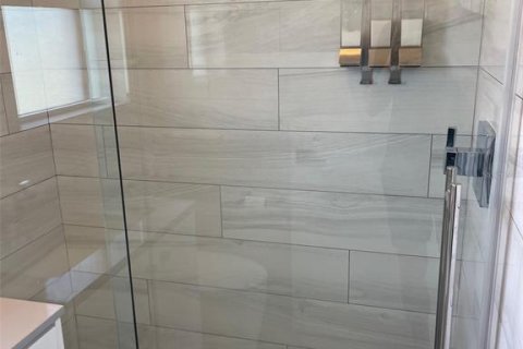 Condominio en alquiler en Saint Petersburg, Florida, 1 dormitorio, 45.99 m2 № 1023039 - foto 19