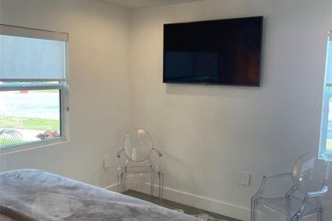 Condominio en alquiler en Saint Petersburg, Florida, 1 dormitorio, 45.99 m2 № 1023039 - foto 18