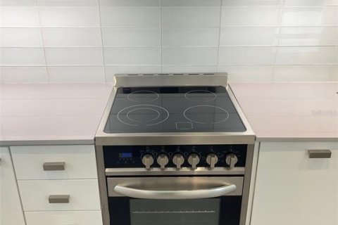 Condominio en alquiler en Saint Petersburg, Florida, 1 dormitorio, 45.99 m2 № 1023039 - foto 8