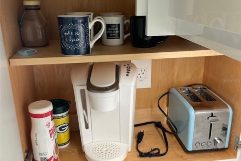 Condominio en alquiler en Saint Petersburg, Florida, 1 dormitorio, 45.99 m2 № 1023039 - foto 24