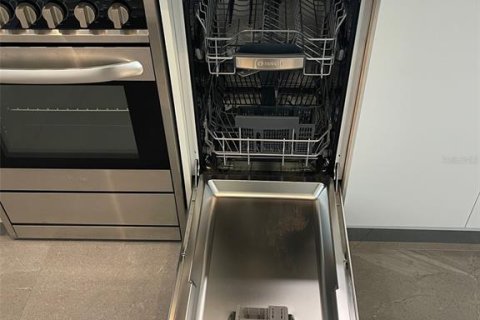 Condominio en alquiler en Saint Petersburg, Florida, 1 dormitorio, 45.99 m2 № 1023039 - foto 9