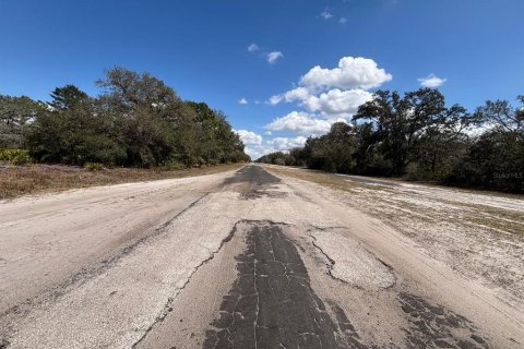Terreno en venta en Indian lake estates, Florida № 2235148 - foto 3