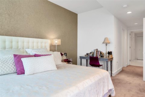 Condominio en venta en Sunny Isles Beach, Florida, 2 dormitorios, 138.15 m2 № 2012253 - foto 21