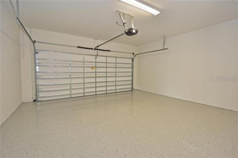 House in Bradenton, Florida 2 bedrooms, 141.68 sq.m. № 2200236 - photo 13