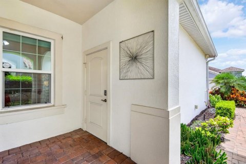 House in Bradenton, Florida 2 bedrooms, 141.68 sq.m. № 2200236 - photo 7