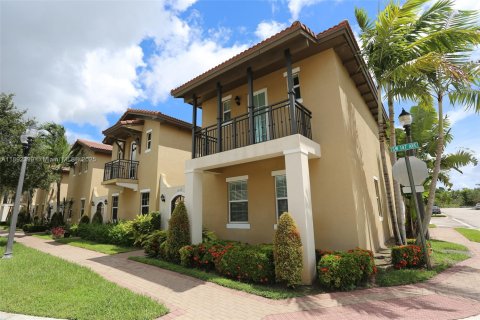 Townhouse in Pembroke Pines, Florida 3 bedrooms, 215.53 sq.m. № 1944951 - photo 19