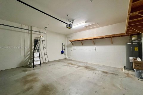 Adosado en alquiler en Pembroke Pines, Florida, 3 dormitorios, 215.53 m2 № 1944951 - foto 26