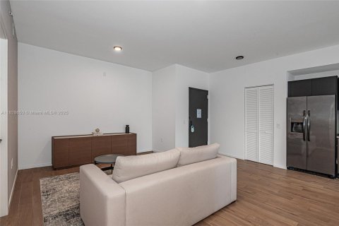 Copropriété à vendre à Miami, Floride: 3 chambres, 96.9 m2 № 1977273 - photo 2