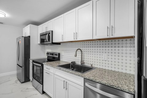 Copropriété à louer à Boca Raton, Floride: 3 chambres, 105.91 m2 № 2300319 - photo 6