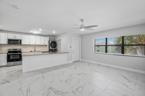 Copropriété à louer à Boca Raton, Floride: 3 chambres, 105.91 m2 № 2300319 - photo 10