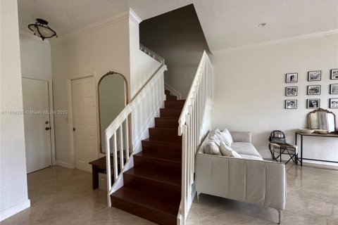 Townhouse in Miramar, Florida 3 bedrooms, 185.99 sq.m. № 1755935 - photo 24