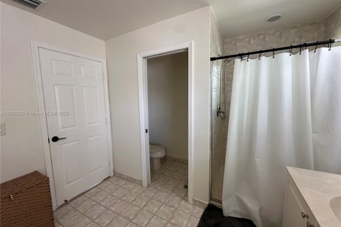 Townhouse in Miramar, Florida 3 bedrooms, 185.99 sq.m. № 1755935 - photo 30
