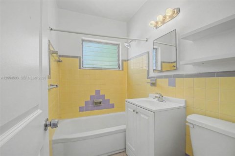 Apartment in Coral Gables, Florida 1 bedroom № 2068208 - photo 6