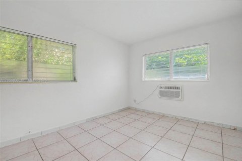 Apartment in Coral Gables, Florida 1 bedroom № 2068208 - photo 7