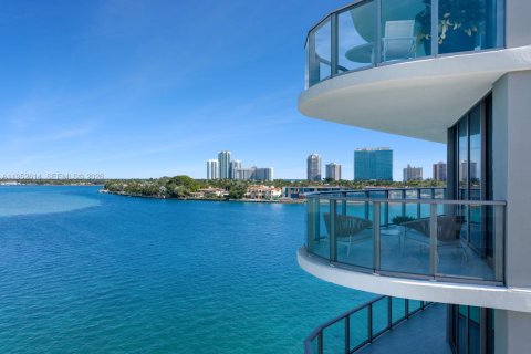 Condominio en venta en Bay Harbor Islands, Florida, 3 dormitorios, 294.87 m2 № 2007679 - foto 25