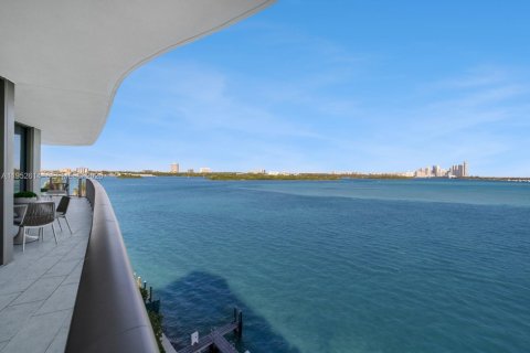 Condominio en venta en Bay Harbor Islands, Florida, 3 dormitorios, 294.87 m2 № 2007679 - foto 24