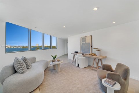 Condominio en venta en Bay Harbor Islands, Florida, 3 dormitorios, 294.87 m2 № 2007679 - foto 20