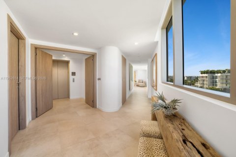 Condominio en venta en Bay Harbor Islands, Florida, 3 dormitorios, 294.87 m2 № 2007679 - foto 23