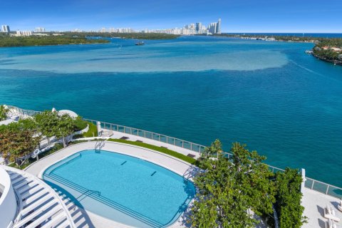 Condominio en venta en Bay Harbor Islands, Florida, 3 dormitorios, 294.87 m2 № 2007679 - foto 27