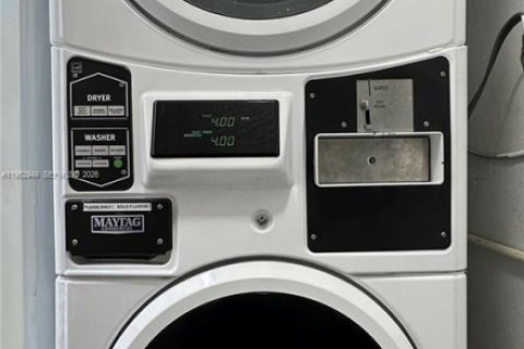 Apartment in Miami, Florida 2 bedrooms, 74.32 sq.m. № 2008714 - photo 8