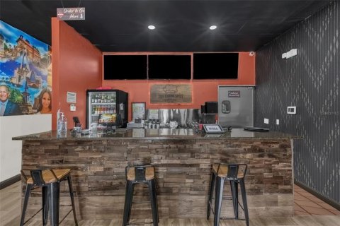 Propiedad comercial en venta en Orlando, Florida № 2198001 - foto 13