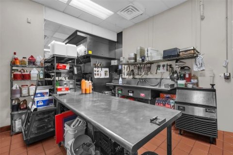 Propiedad comercial en venta en Orlando, Florida № 2198001 - foto 19