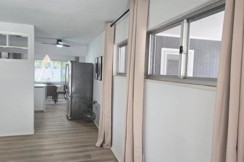 House in Sarasota, Florida 2 bedrooms, 115.01 sq.m. № 1759406 - photo 4