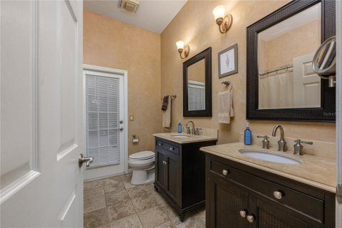 House in Oviedo, Florida 4 bedrooms, 201.04 sq.m. № 1810645 - photo 22