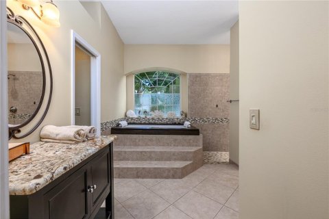 House in Oviedo, Florida 4 bedrooms, 201.04 sq.m. № 1810645 - photo 19