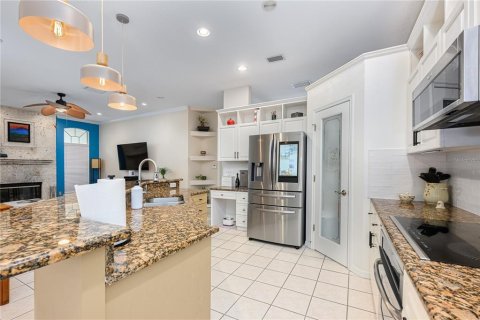 House in Oviedo, Florida 4 bedrooms, 201.04 sq.m. № 1810645 - photo 11