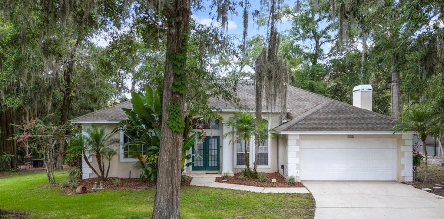 House in Oviedo, Florida 4 bedrooms, 201.04 sq.m. № 1810645