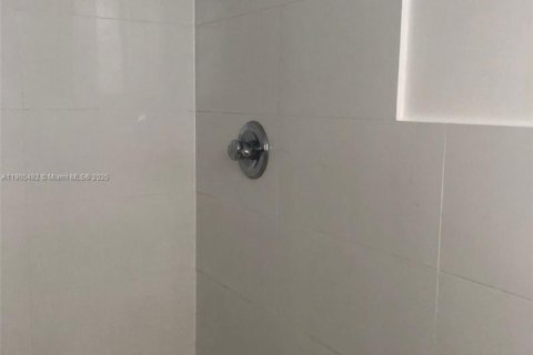 Immobilier commercial à vendre à Miami Beach, Floride № 1963560 - photo 28